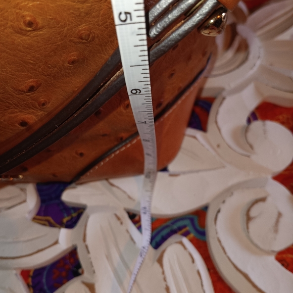 BEAUTIFUL! DOONEY & BOURKE OSTRICH EMBOSSED SHOULDER BAG - Picture 8 of 8